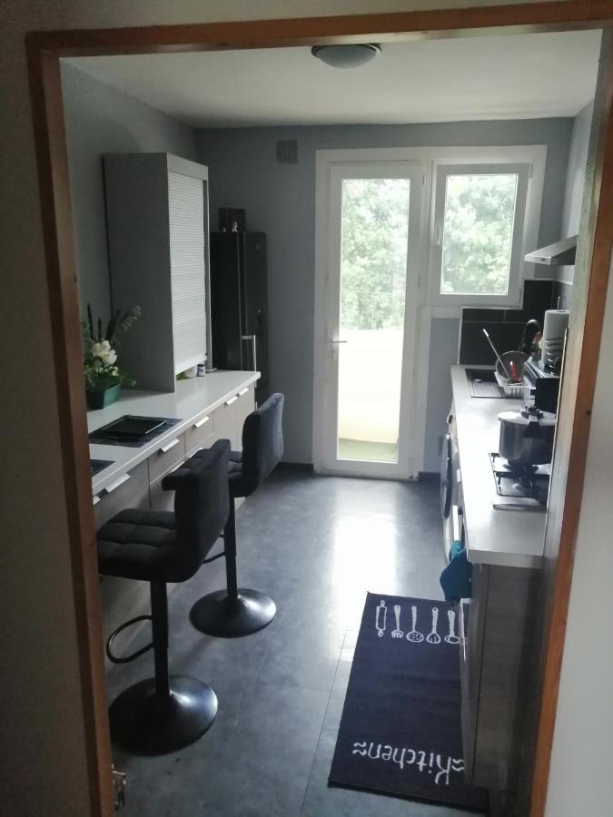 Chambre Dans Appartement A Niort Dış mekan fotoğraf