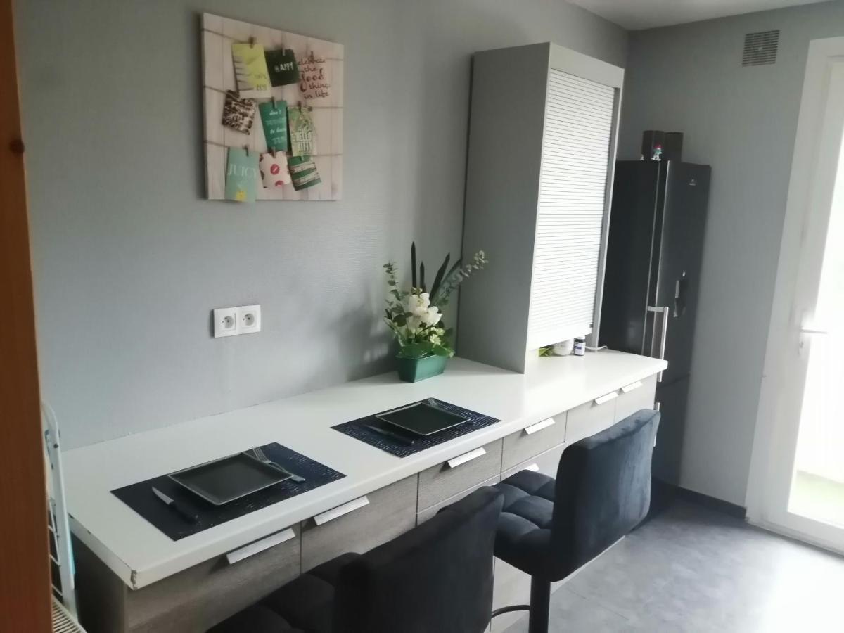 Chambre Dans Appartement A Niort Dış mekan fotoğraf